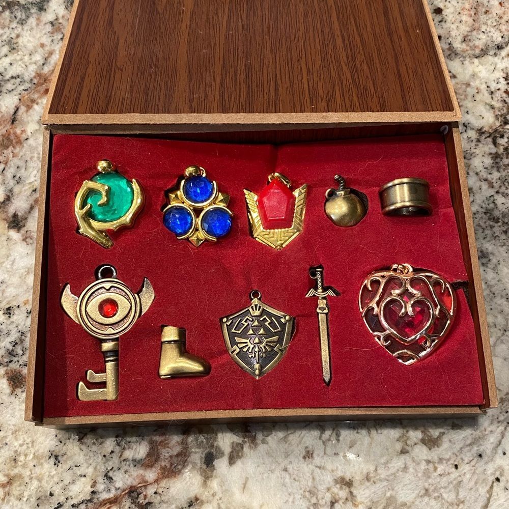 Legend of Zelda Inspired Collectible Charm Display Set — Decorative Trinket Box